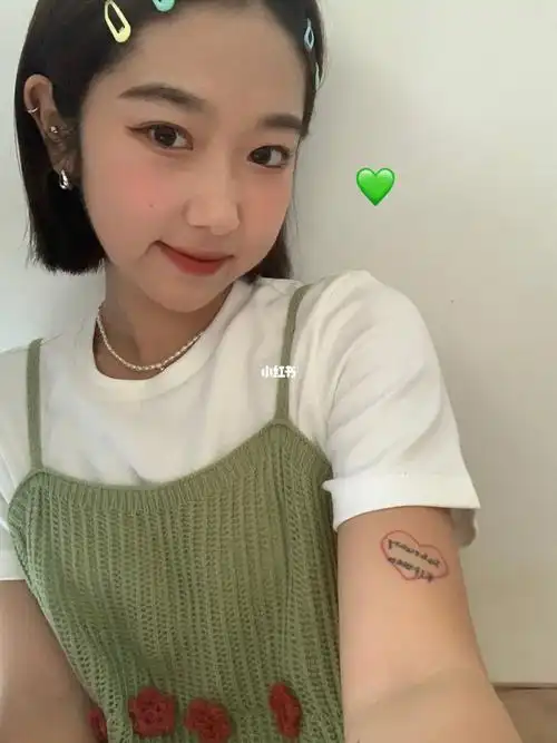 今日自拍这个发型爱住了