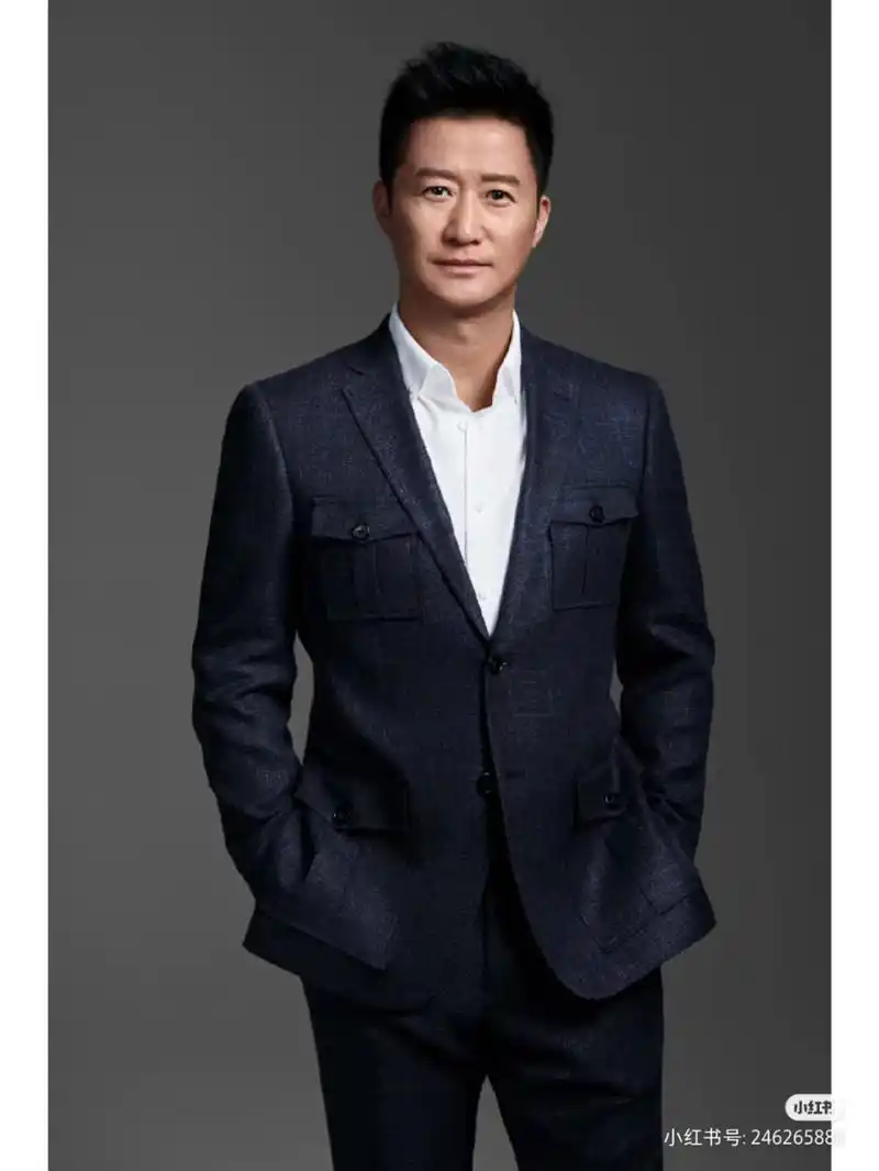 1,#吴京回应一个人跑路演的原因# 好莱坞演员工会罢工,作为主演有责任