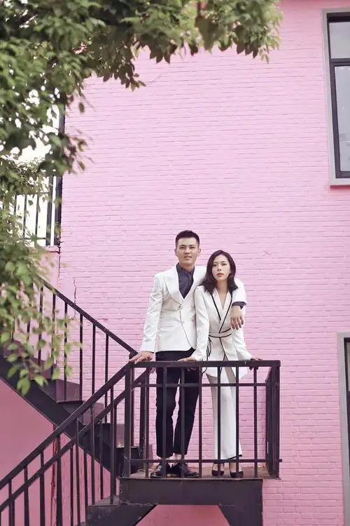 真实客照 情侣街拍婚纱照