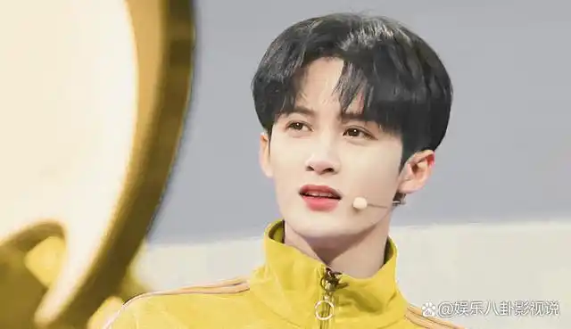 檀健次的应援色是什么?