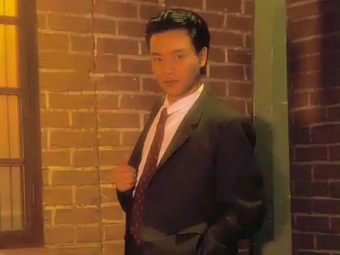 张国荣侬本多情詹时雨