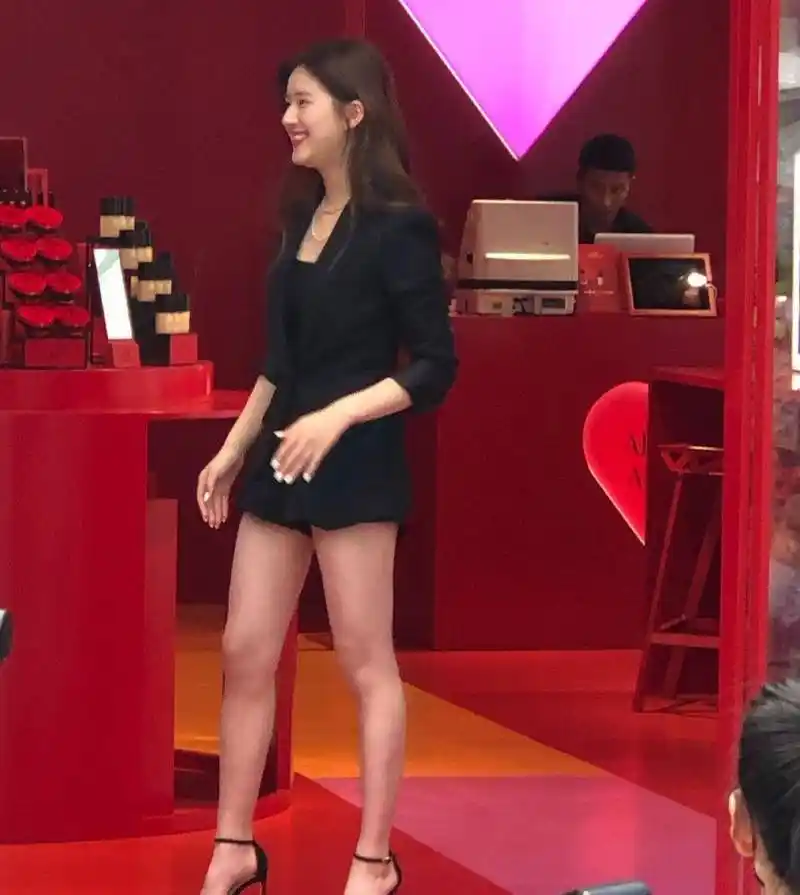 一米五?这身高确定有赵露思!