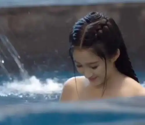 关晓彤新剧上演"大池度",遭到网友调侃:羞耻度爆表!