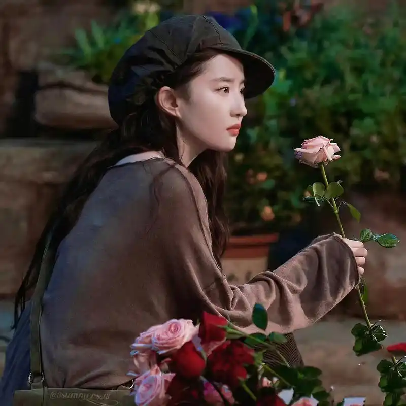 刘亦菲旺事业旺桃花头像来啦