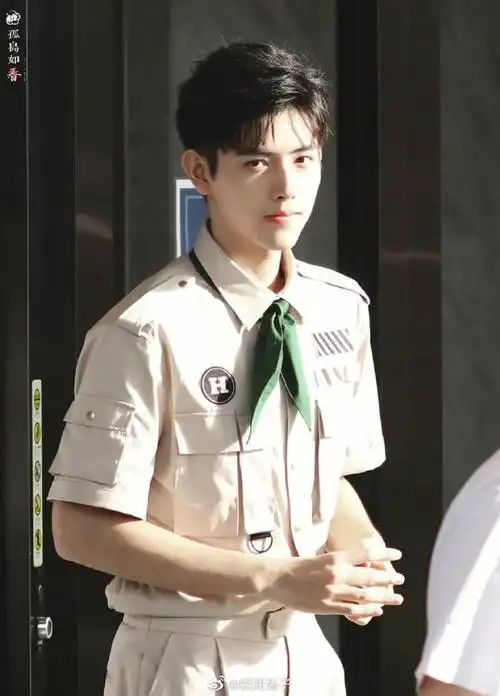 陈飞宇李峋抽烟未播片段