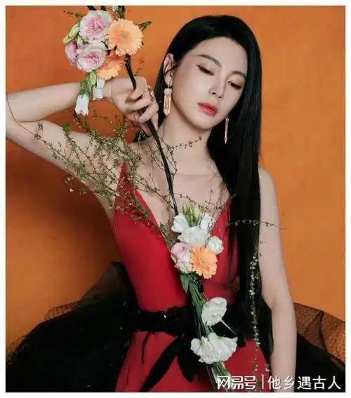 张雨绮"鱿鱼坐"引热议,网友大呼霸气外露!