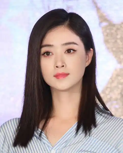 蒋欣长得非常的漂亮为什么感觉就是不红呢