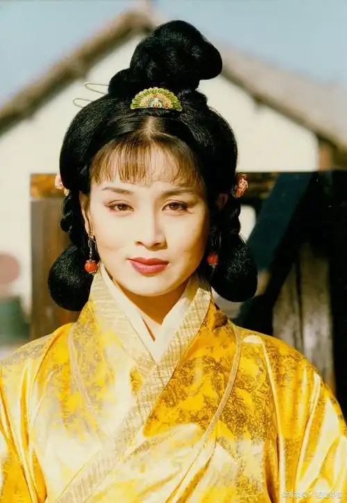 曾被誉为"南陈北赵"的"古装第一美人"赵明明,你还记得她吗?