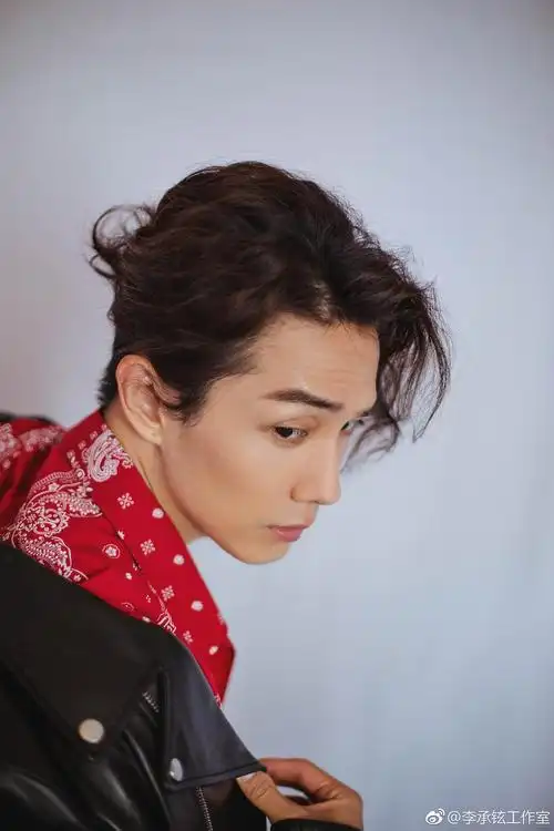 李承铉发型大赏09