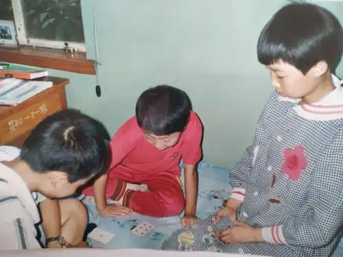 翻拍老照片,回忆四姐家亲人情深意长!