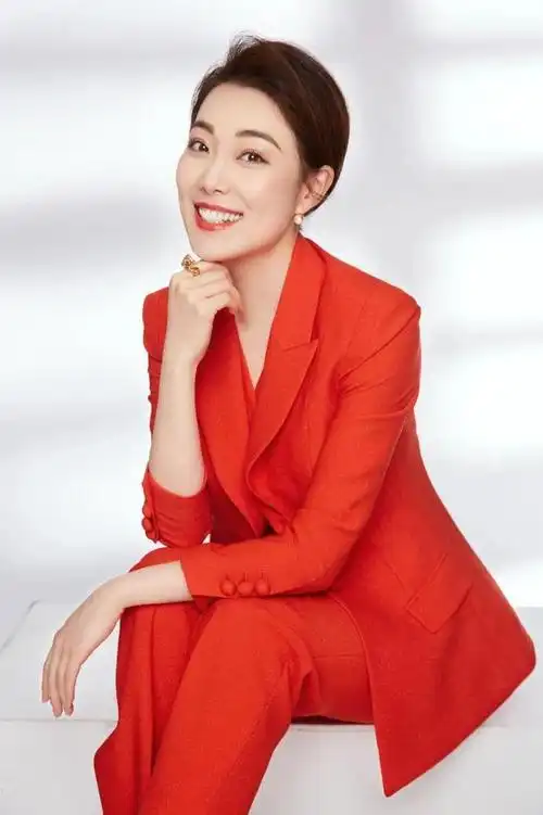 河北女主持人获奖中央批准设立的政府奖首次颁奖高清组图