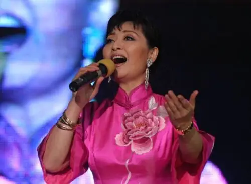 殷秀梅终身不生孩子说出原因令人无法接受