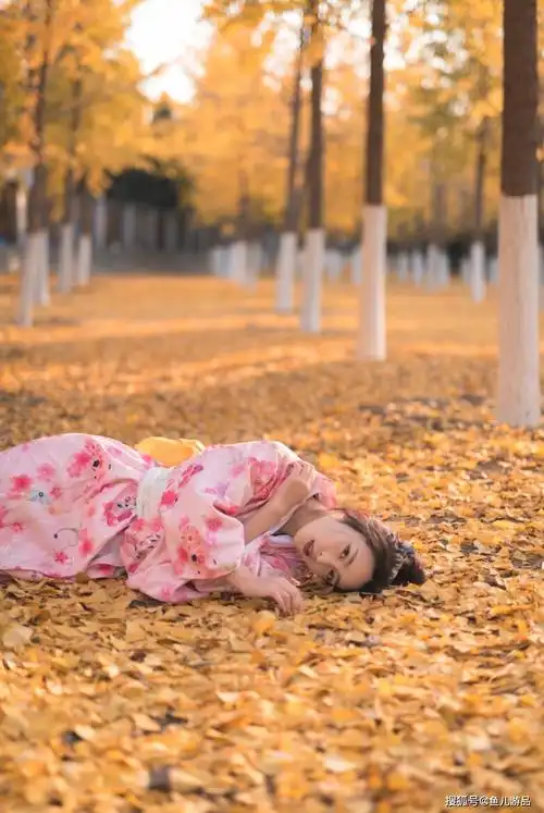 秋天和银杏合照7个既好看又能提高出片率的技巧你应该知道