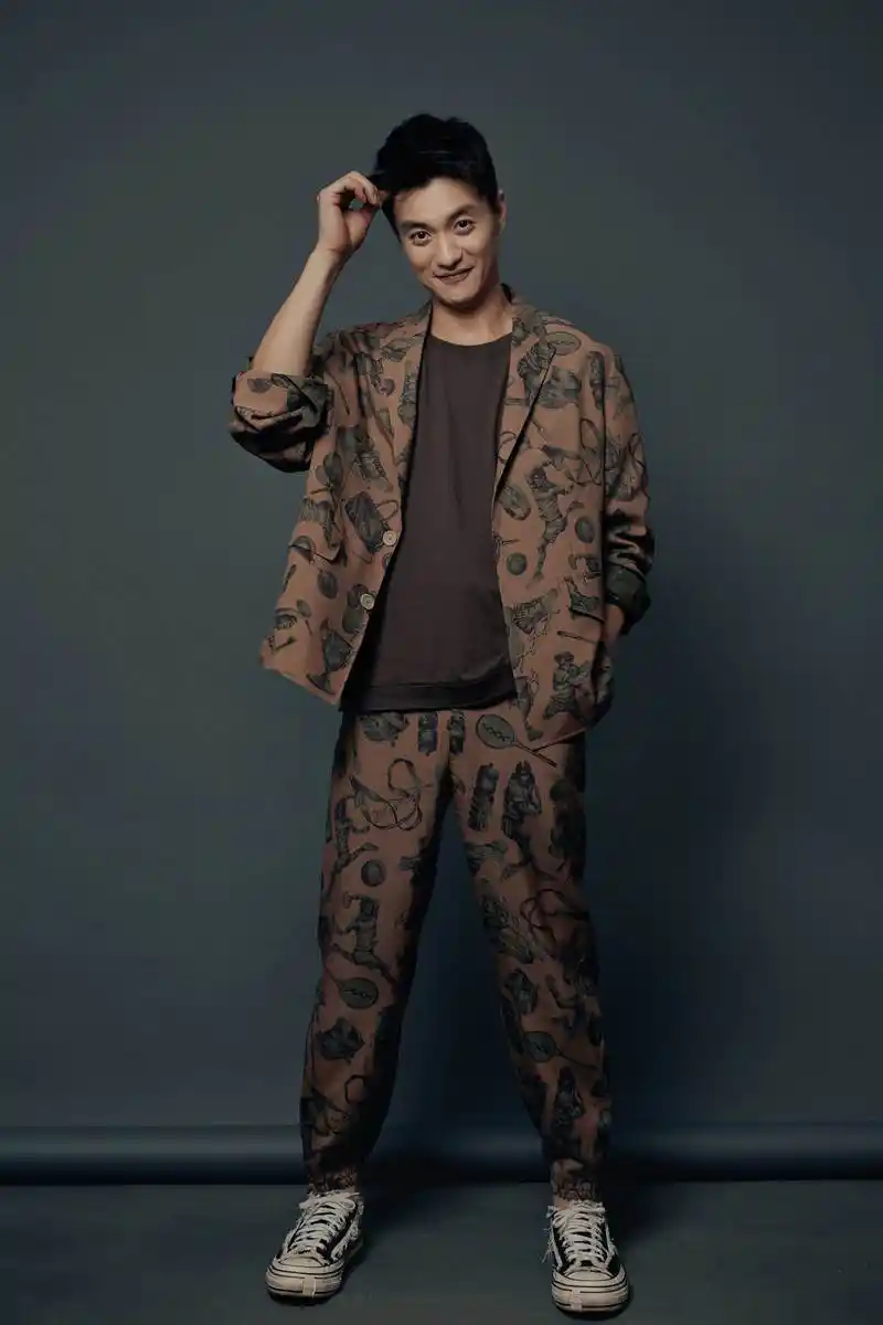 周一围色彩推荐人