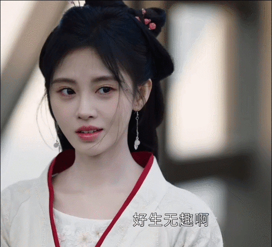 发际线黑乎乎一片发缝都没有鞠婧祎连假头套都搞特殊化吗