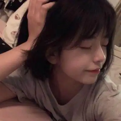 高清美女侧脸头像好看初中生