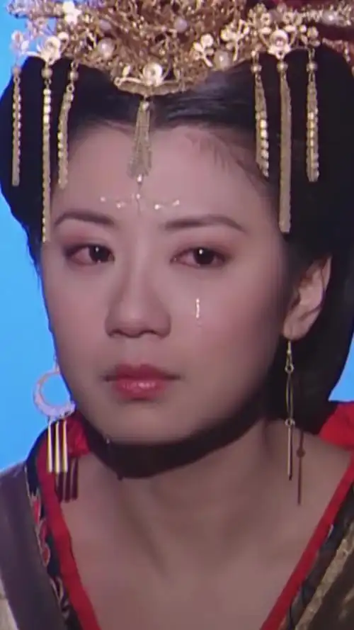 这才是名副其实的绝世美人,武媚娘真是贾静雯的颜值巅峰,这wink直接撩