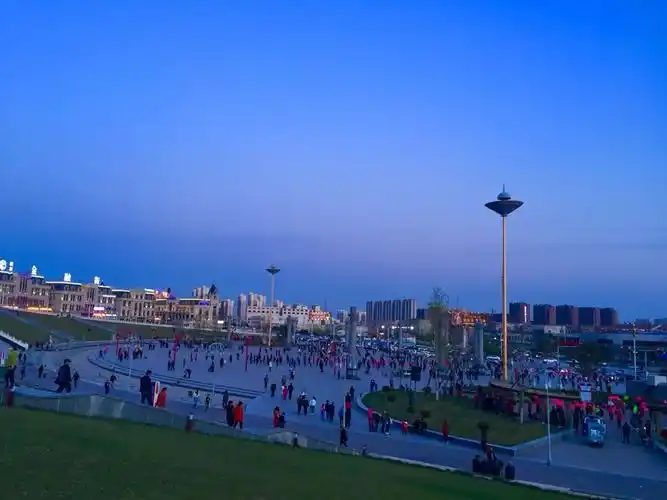 营口市大石桥市和平大街1号1-5号