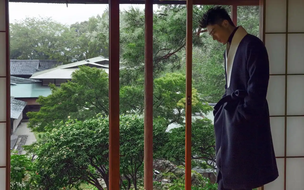 老干部霍建华成熟写真图片桌面壁纸