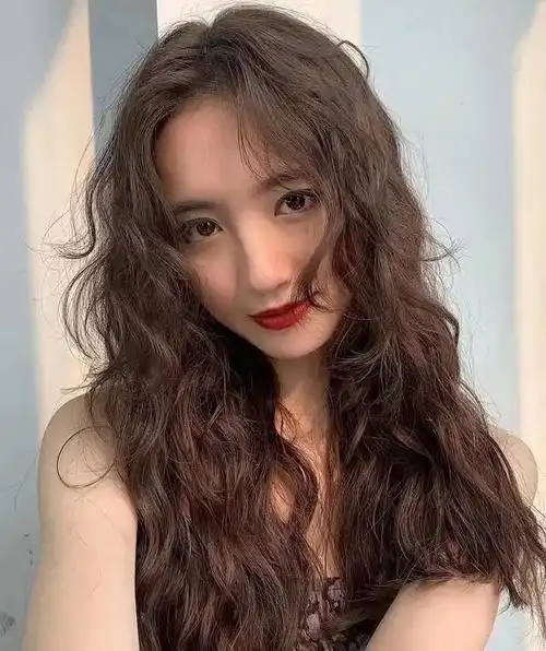 头发扁软适合摩根烫还是其他的