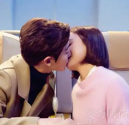 陈晓袁姗姗吻戏镜头不ng 和袁姗姗有过吻戏的男星盘点(2)