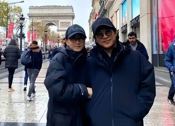 向太再次为李连杰辟谣,揭露其近况:身体健康,状态极佳_生死_超越_社交