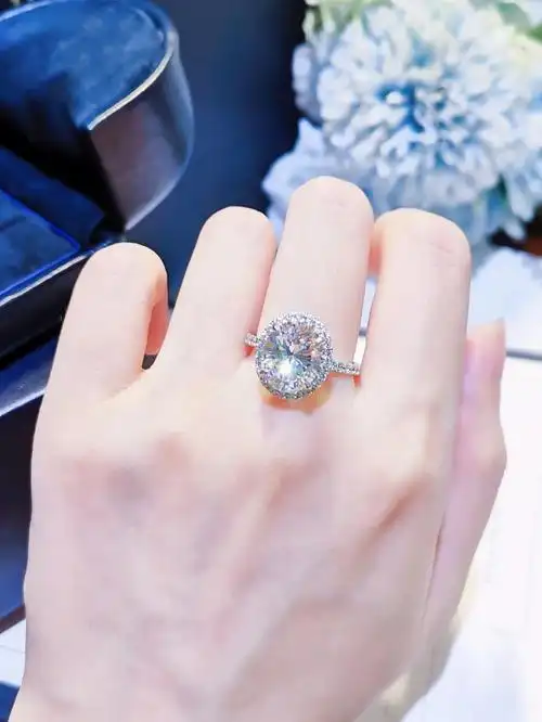 重磅3克拉鸽子蛋60客定hw钻戒theoneoval