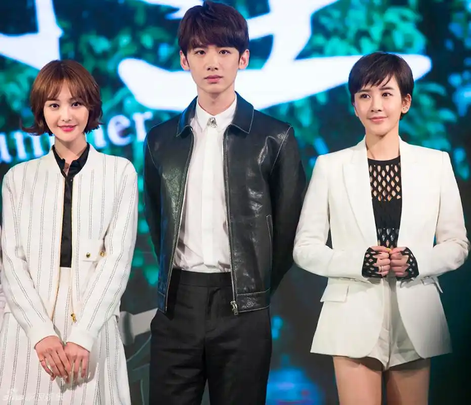 夏梓桐,郑爽,白敬亭 支持   键翻阅图片 列表查看 大图 全屏观看