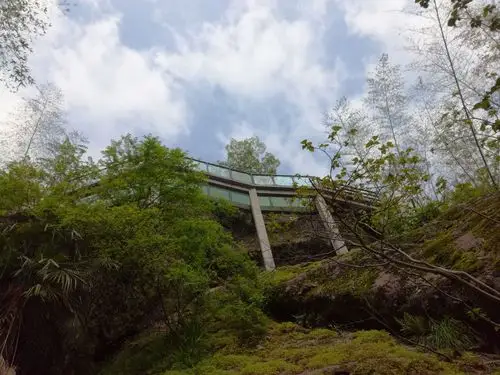 4.22余姚裘岙村玻璃栈道途步行