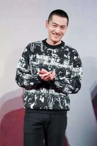 原创有种"神颜"叫胡歌寸头!从帅气小生到儒雅大叔,奔四依旧是男神