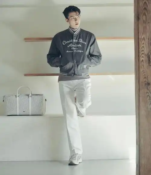 吴世勋xdiormenxdazedkorea11月刊有新图