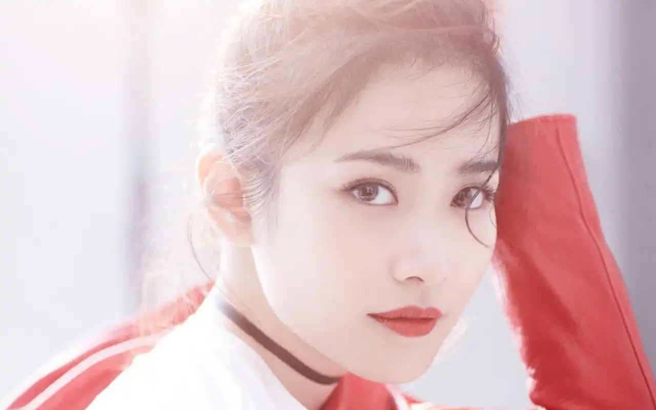 刘美彤性感写真高清电脑壁纸-大陆明星-手机壁纸下载-美桌网