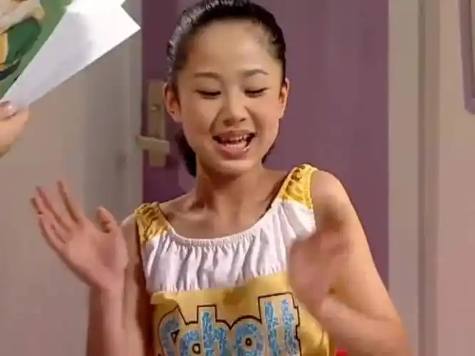 家有儿女小雪回家展示新衣服夏东海看了后一点都不像麻袋