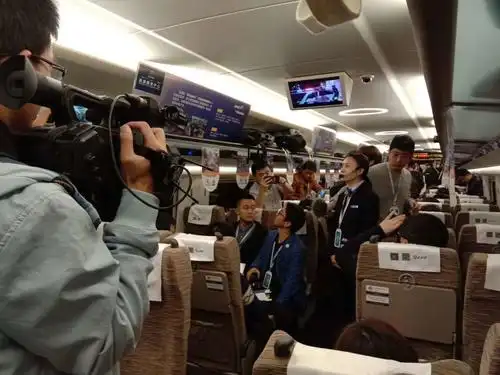 一天游览8城市高铁环游齐鲁,常天啸小记者跟随200名大记者体验行圆满