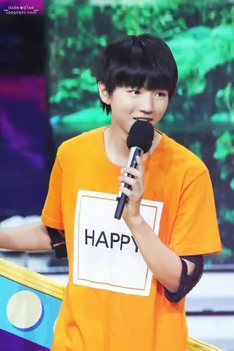 王俊凯 #tfboys 快乐大本营录制 高清 帅气