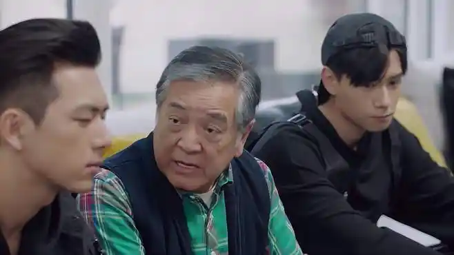 亲爱的热爱的:爷爷舍不得走,能拖一会是一会,临走还不忘助攻-影视综