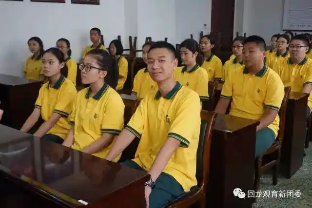 春风十里 不如在军训的你 ——首都师范大学附属回龙观育新学校2017级