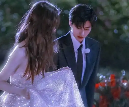 曝蔡徐坤和二字一线女星恋爱!4条线索疑指向baby,工作室:离谱