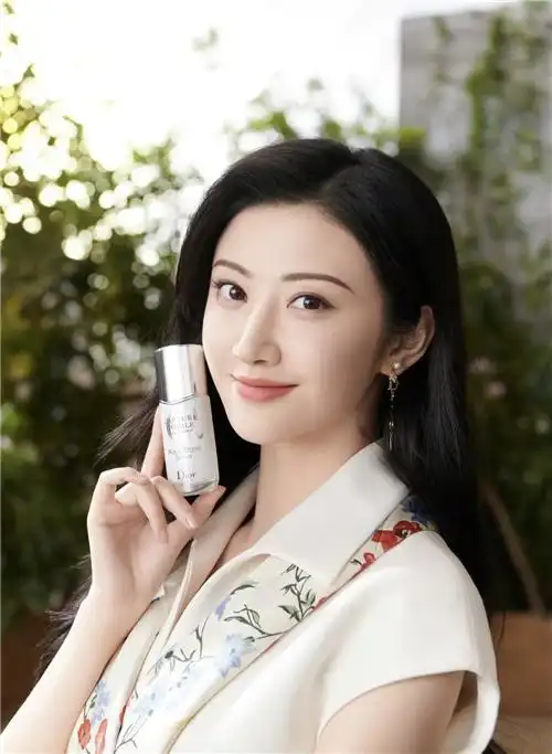 dior迪奥中国肌活蕴能形象大使 景甜