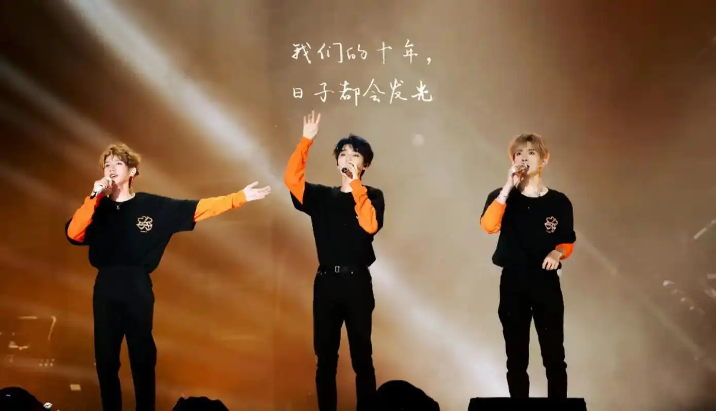 原来十周年已经快过去一年了