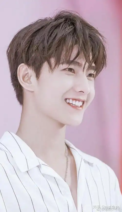 杨洋有哪些笑得特别干净好看的照片