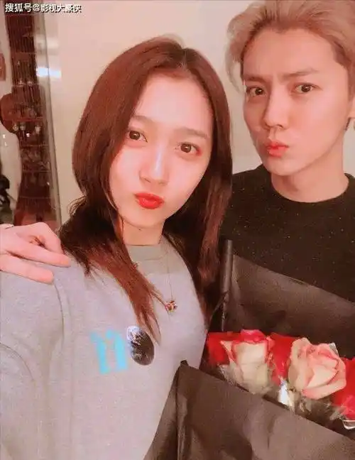 原创鹿晗关晓彤未婚先孕将跟鹿晗官宣结婚知情人正面回应