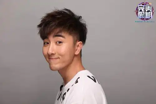 完美假期希公子周晨晞坐收渔翁之利获否决权