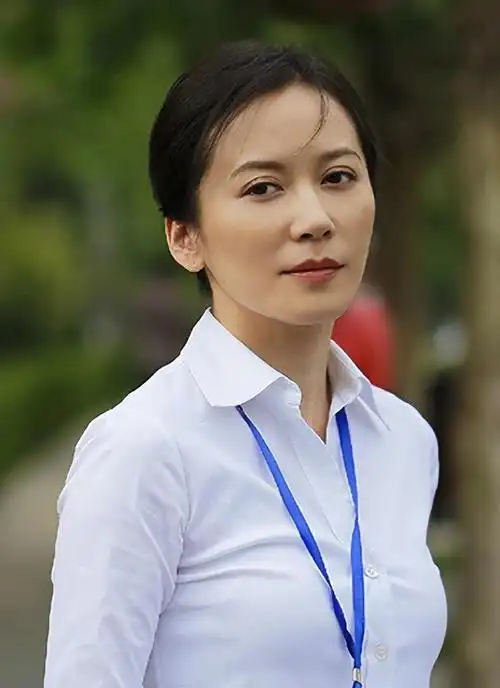 回顾演员俞飞鸿长得漂亮戏也好为人低调不张扬追求平淡生活