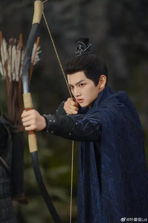 叶盛佳 执笔是我的救赎