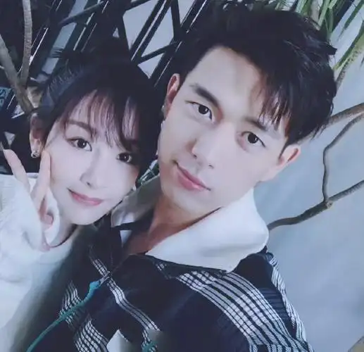 两个搞笑王者的碰撞:《国色芳华》官宣,李现与杨紫二搭