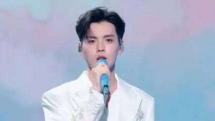 毕雯珺姜珮瑶合唱戒断反应##上优酷看2024网络视听盛典##2024网络