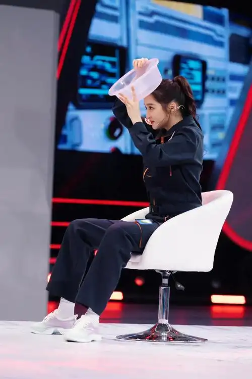 关晓彤王牌对王牌收官剧照