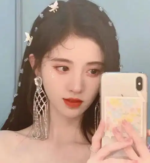 赵露思的爸爸,鞠婧祎的爸爸,张予曦的爸爸,看到她的爸爸:凑钱帮你出道