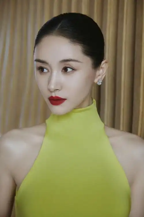 为什么感觉王子文变美了好多